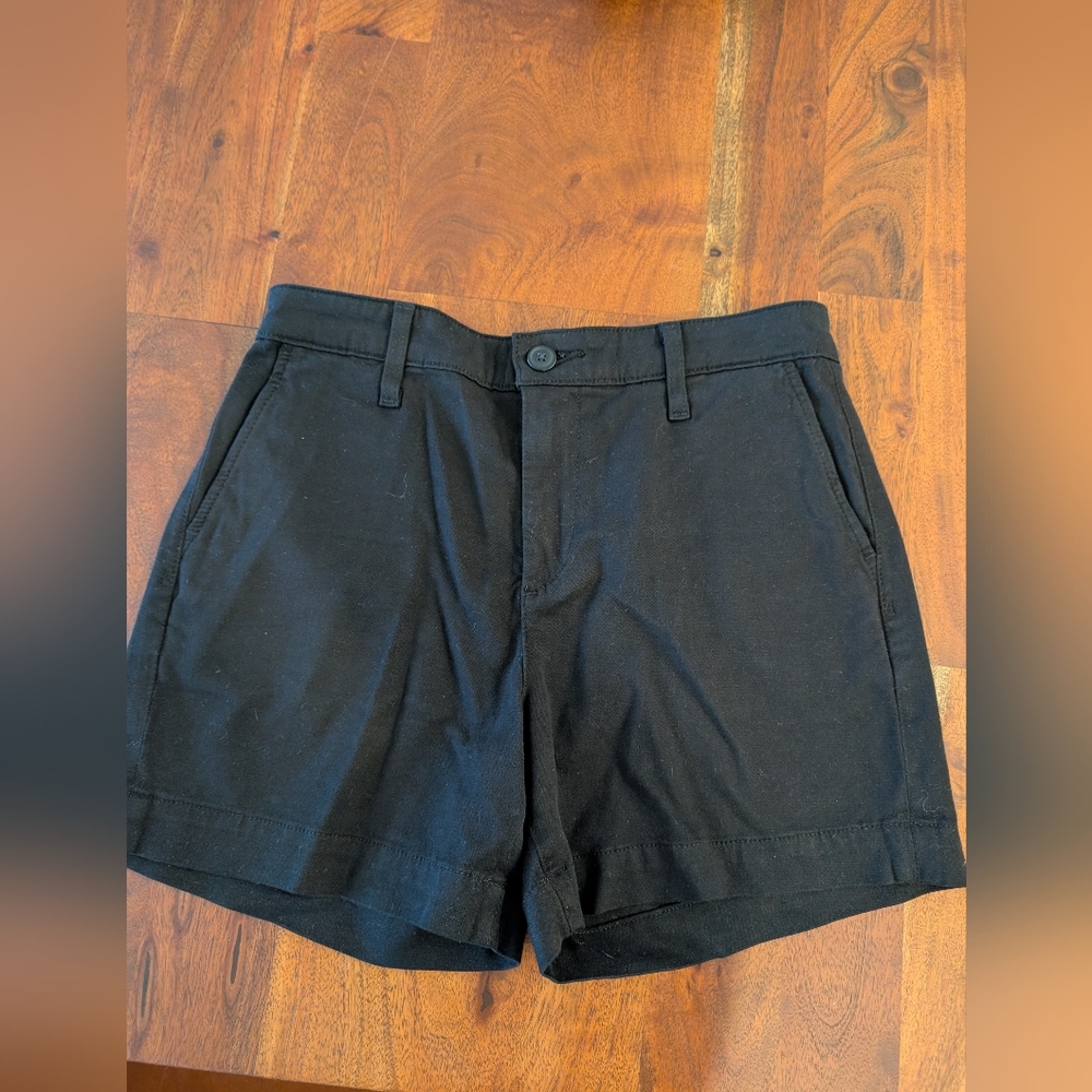AG The Caden Short Size 25R. Black